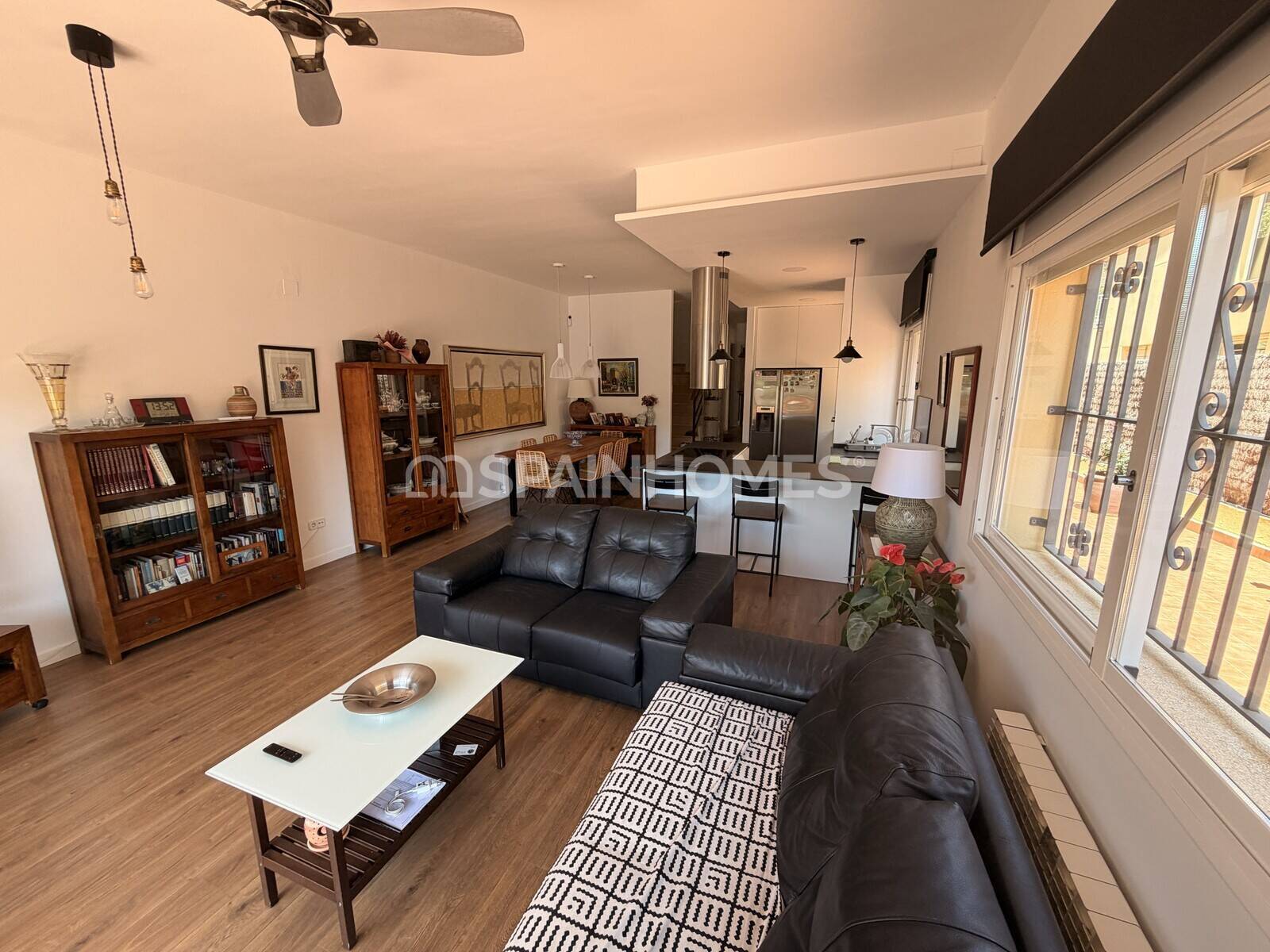 Villa a Sitges, Barcelona, Spagna 4 camere da letto, 250 mq. N° 166852