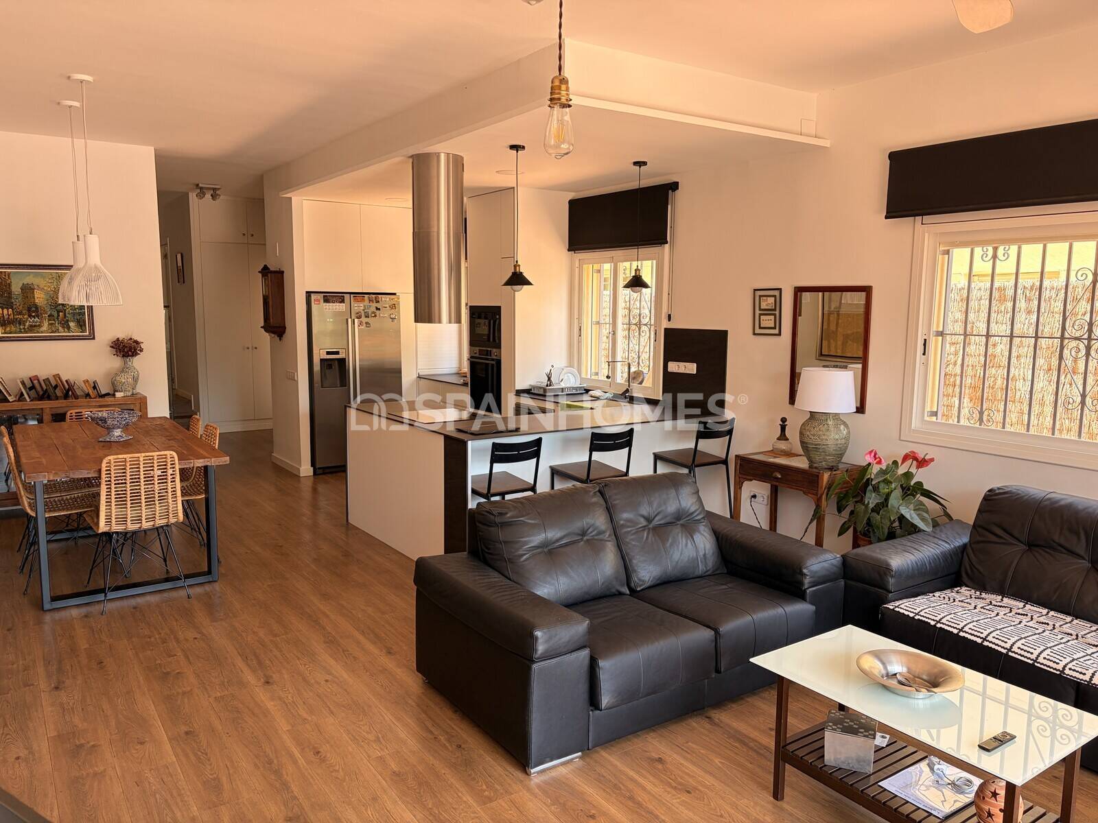 Villa a Sitges, Barcelona, Spagna 4 camere da letto, 250 mq. N° 166852