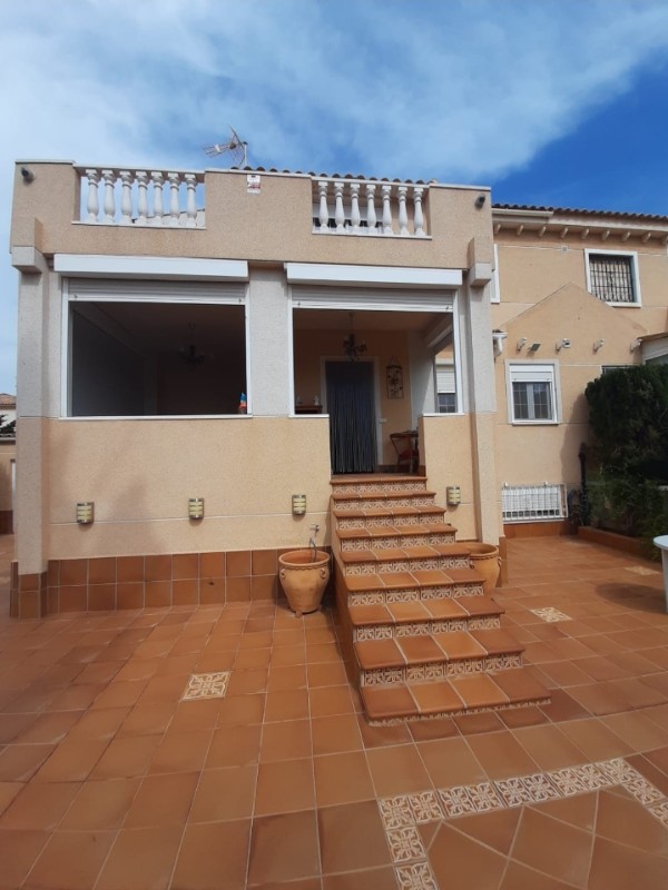 Casa adosada en La Mata, Alicante, España 5 dormitorios, 203 m2 No. 145292