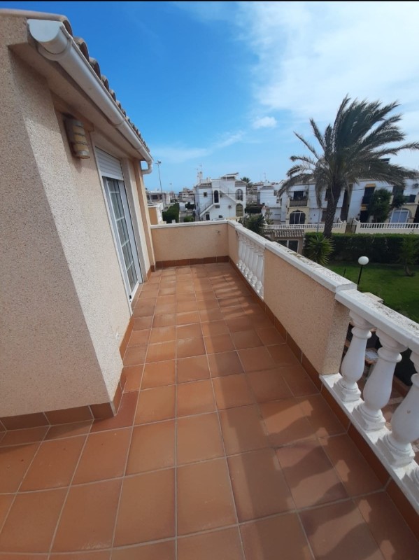 Casa adosada en La Mata, Alicante, España 5 dormitorios, 203 m2 No. 145292