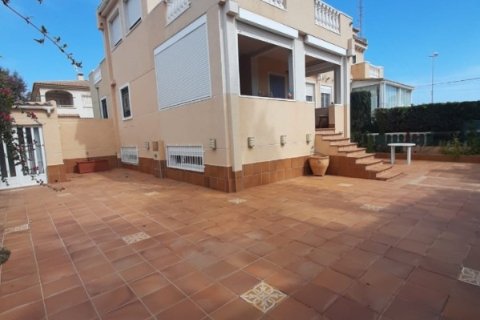 Rindu māja La Mata, Alicante, Spānijā 5 istabas, 203 m2 Nr. 145292
