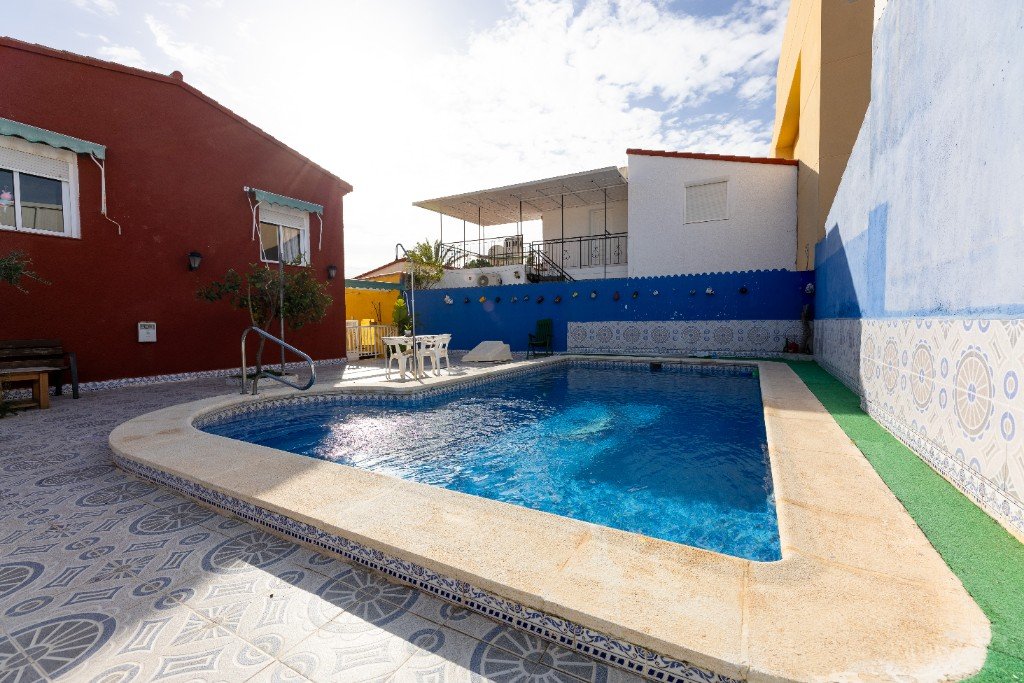 Villa Punta Prima, Alicante, Spānijā 4 istabas, 70 m2 Nr. 145296