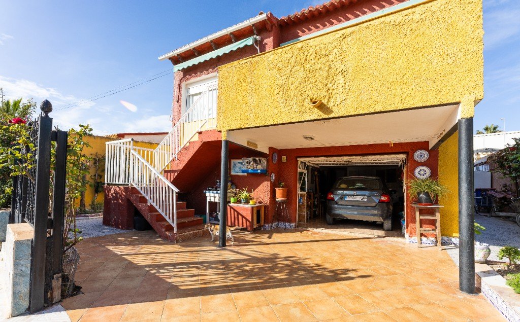 Villa Punta Prima, Alicante, Spānijā 4 istabas, 70 m2 Nr. 145296