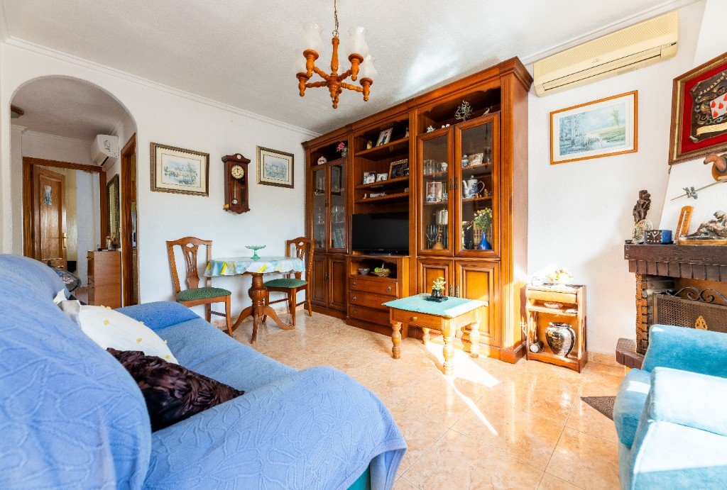 Villa Punta Prima, Alicante, Spānijā 4 istabas, 70 m2 Nr. 145296