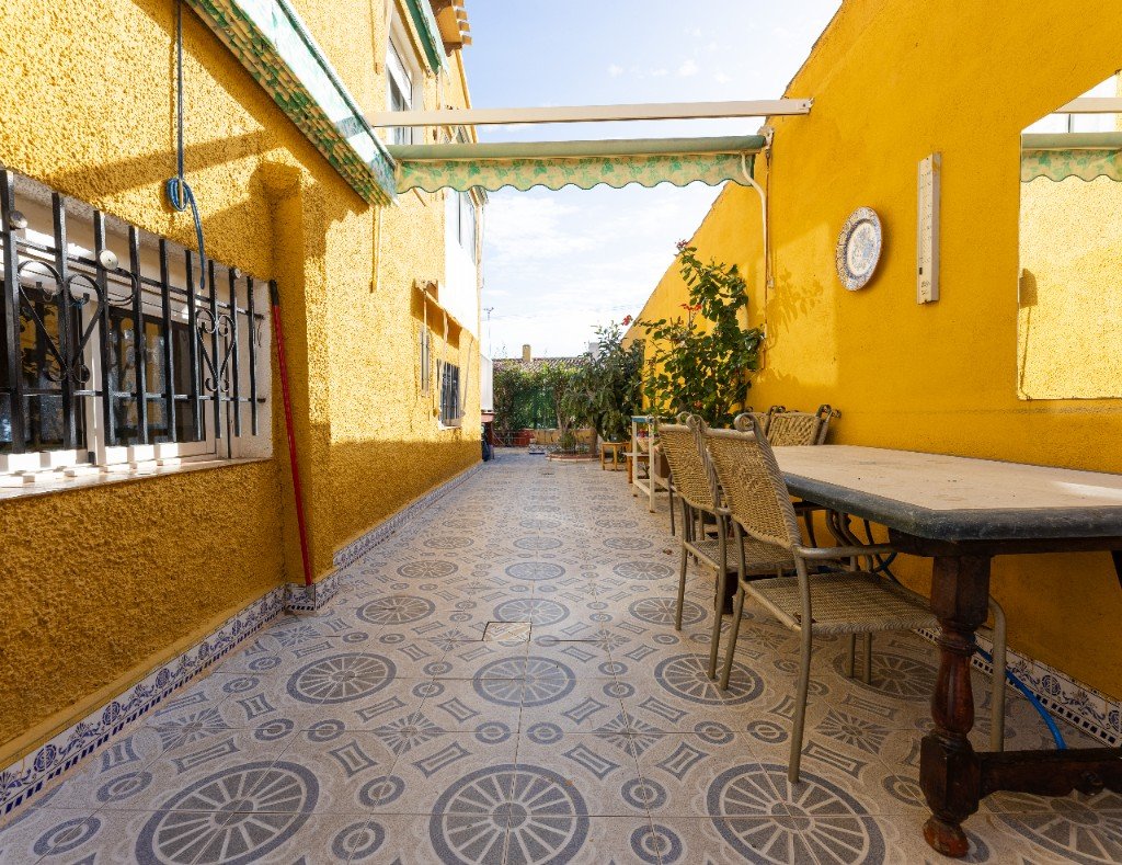Villa Punta Prima, Alicante, Spānijā 4 istabas, 70 m2 Nr. 145296