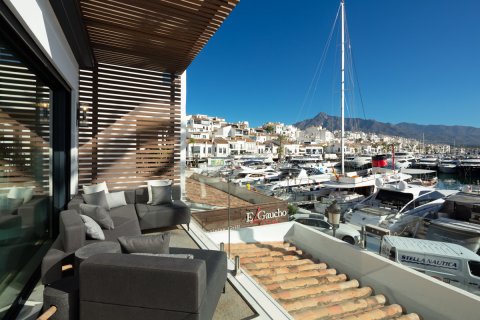 Apartment in Marbella, Malaga, Spain 3 bedrooms, 121 sq.m. No. 136824