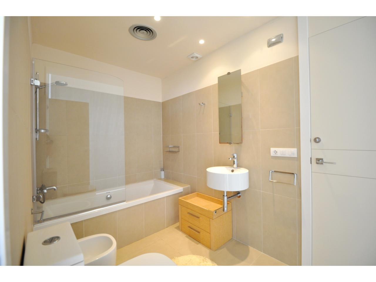 Dom w Lloret de Mar, Girona, Hiszpania 4 sypialnie,  nr 140817
