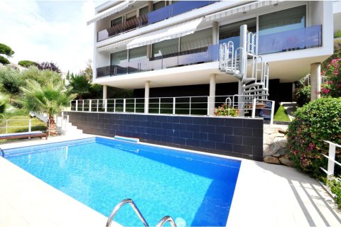 House à Lloret de Mar, Girona, Espagne 4 chambres,  No. 140817