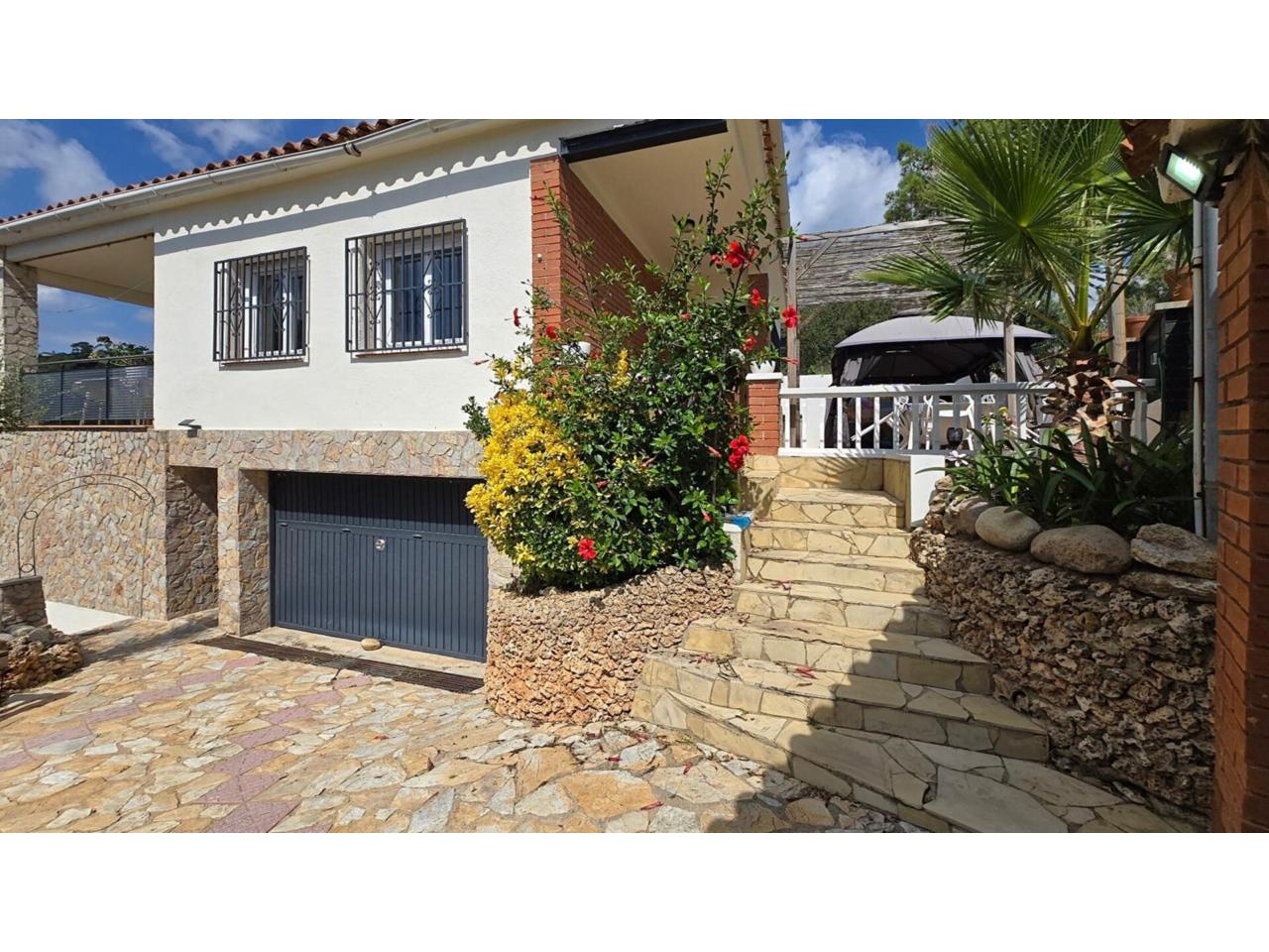 Дом в Льорет-де-Мар, Герона, Испания 5 спален,  №140818