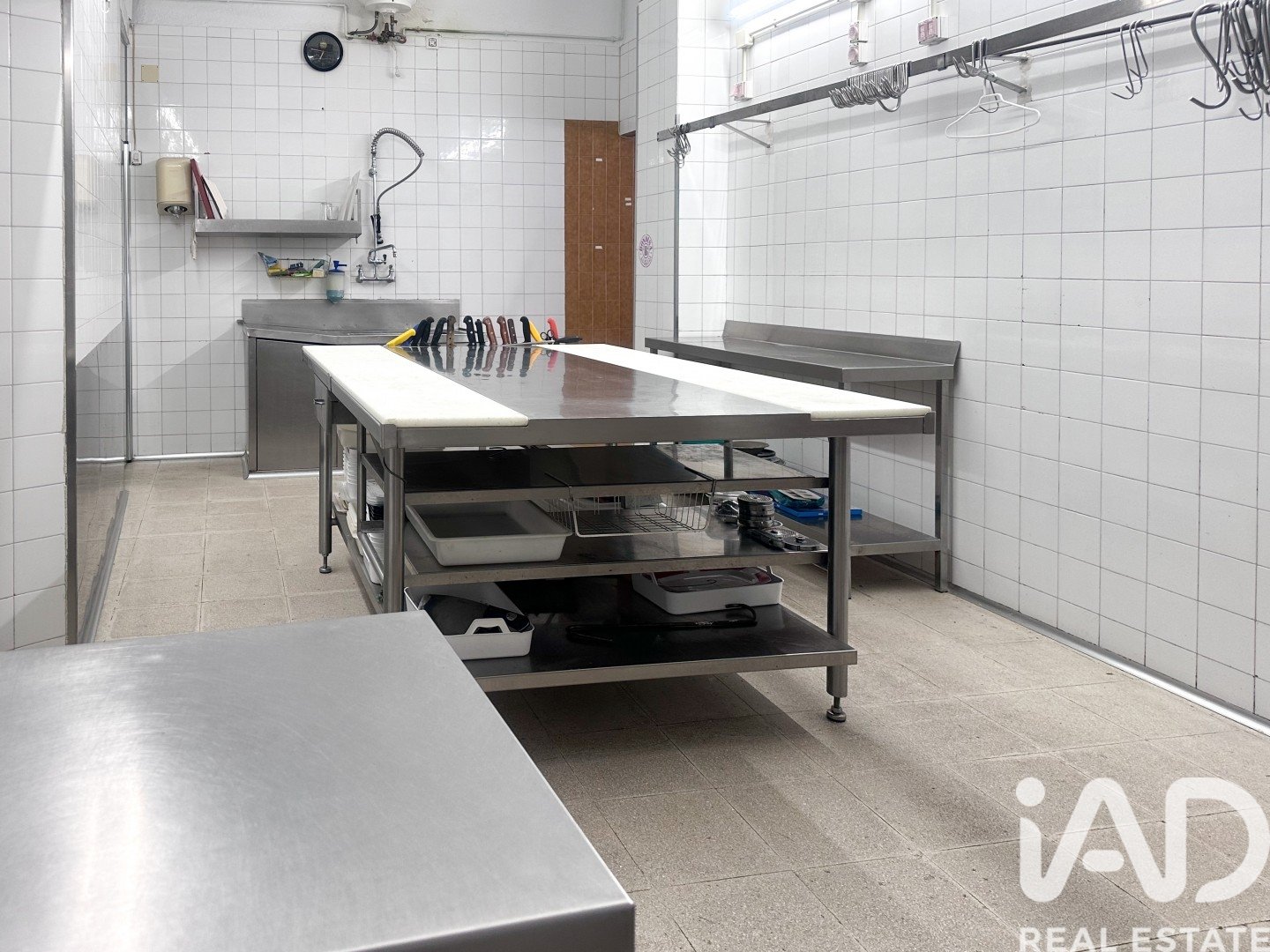 Commercial property à Burgos, Espagne 120 m2 No. 187851