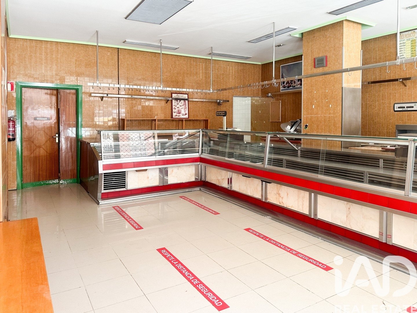 Commercial property à Burgos, Espagne 120 m2 No. 187851