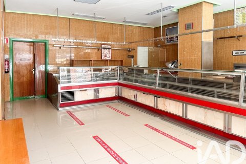 Commercial property à Burgos, Espagne 120 m2 No. 187851