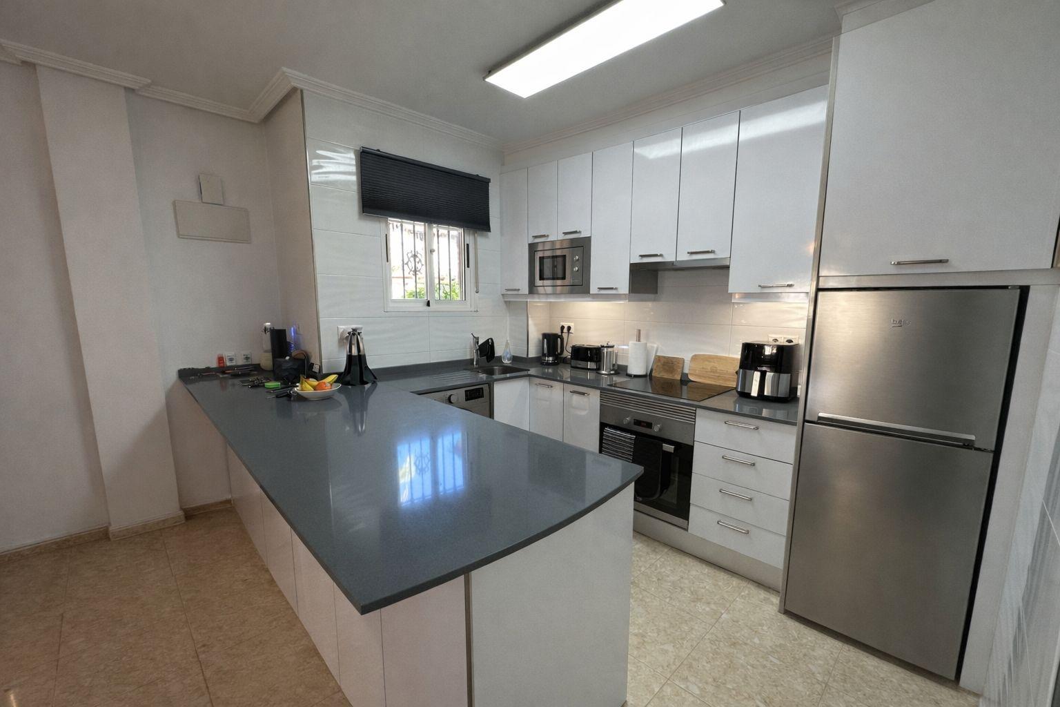 House in Torrevieja, Alicante, Spain 2 bedrooms, 65 sq.m. No. 154775