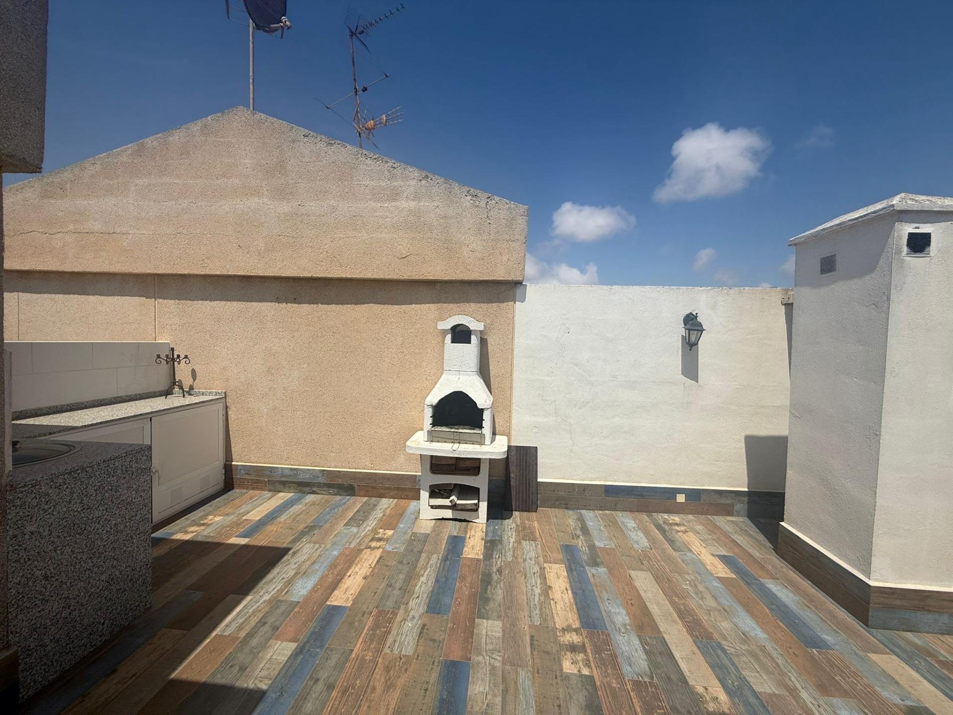 Takvåning i Torrevieja, Alicante, Spanien 2 sovrum, 65 kvm. Nr. 154778