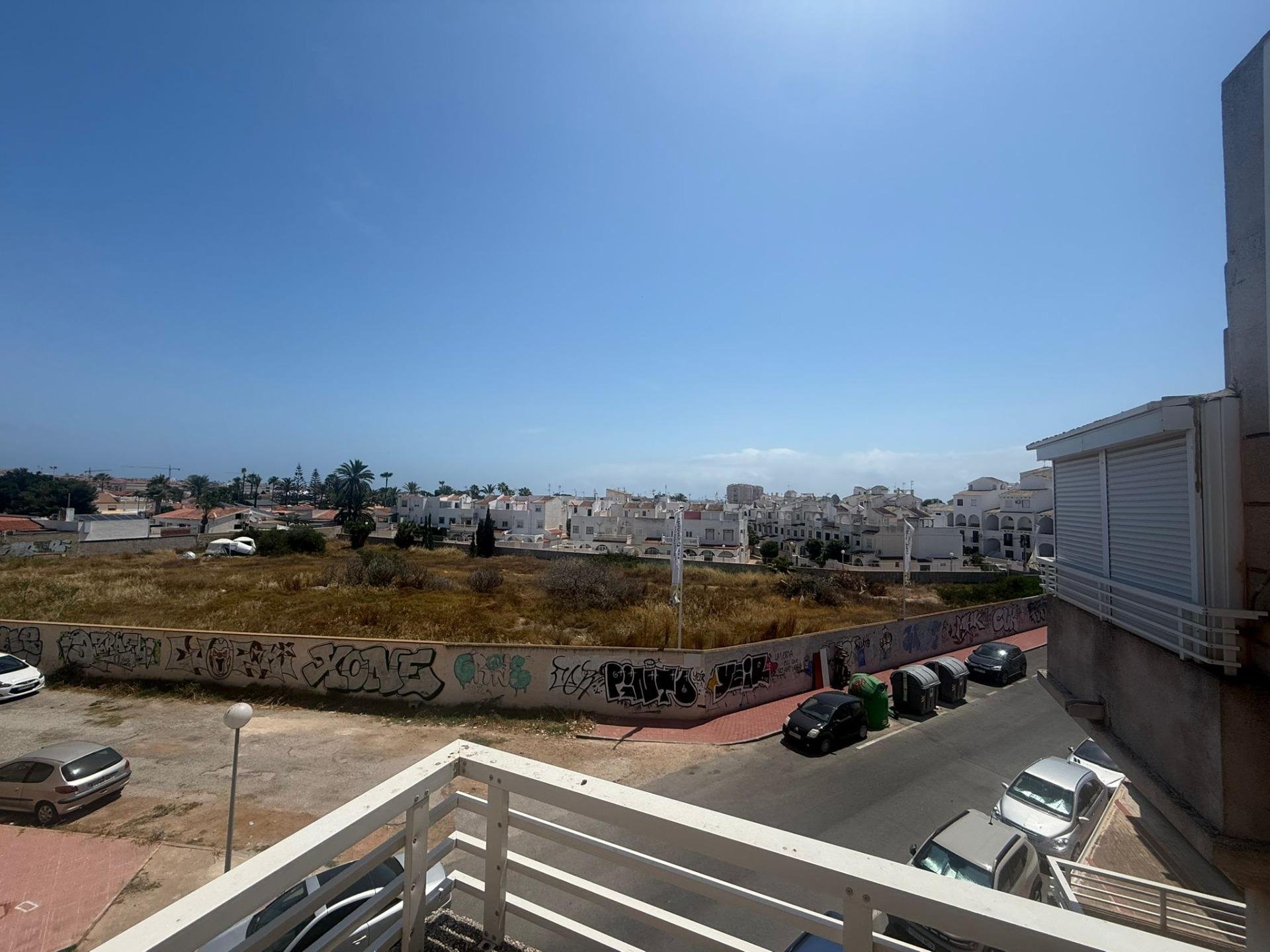 Takvåning i Torrevieja, Alicante, Spanien 2 sovrum, 65 kvm. Nr. 154778