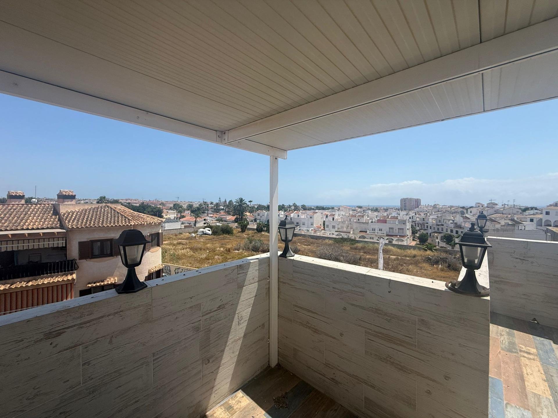 Takvåning i Torrevieja, Alicante, Spanien 2 sovrum, 65 kvm. Nr. 154778