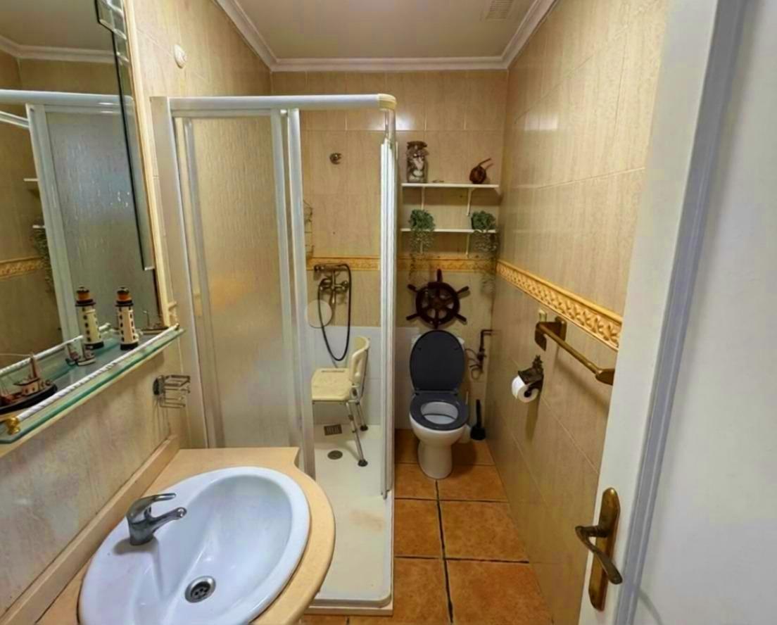 Villa in Cox, Alicante, Spain 10 bedrooms, 600 sq.m. No. 154777