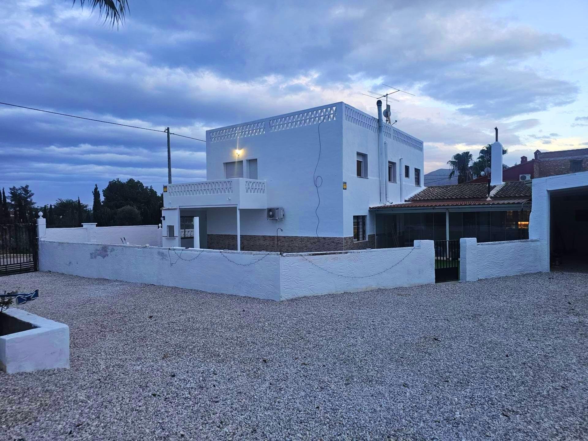 Villa in Cox, Alicante, Spain 10 bedrooms, 600 sq.m. No. 154777