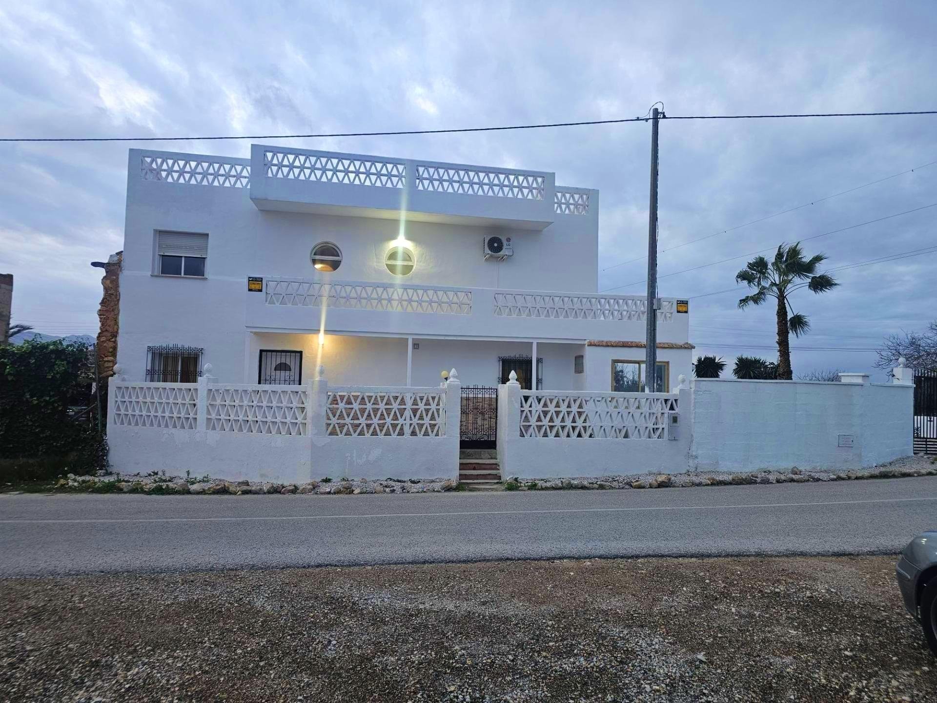 Villa in Cox, Alicante, Spain 10 bedrooms, 600 sq.m. No. 154777