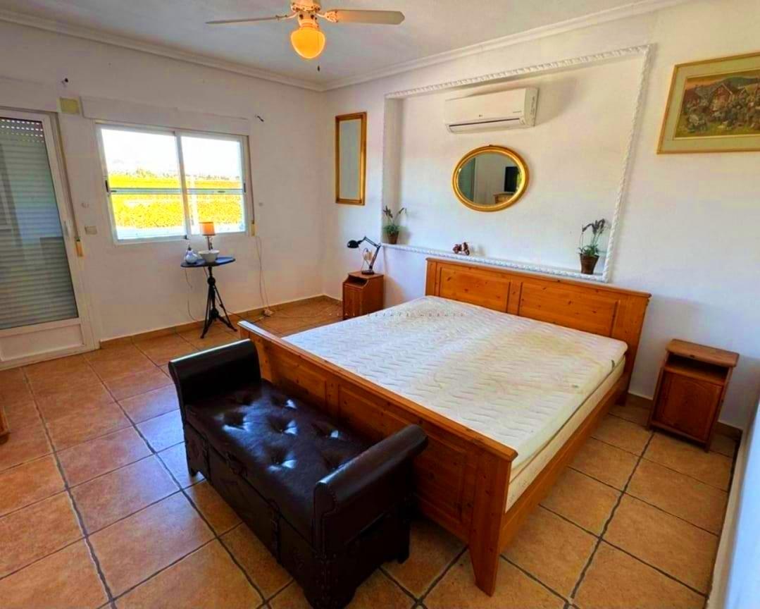 Villa in Cox, Alicante, Spain 10 bedrooms, 600 sq.m. No. 154777