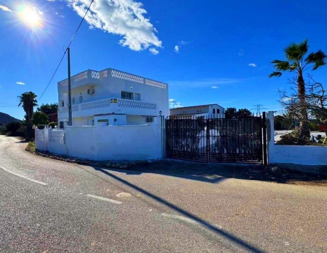 Villa in Cox, Alicante, Spain 10 bedrooms, 600 sq.m. No. 154777