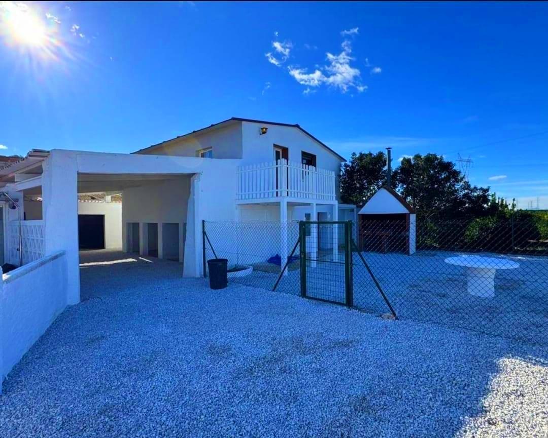 Villa in Cox, Alicante, Spain 10 bedrooms, 600 sq.m. No. 154777