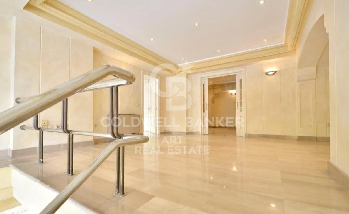Propiedad comercial en Marbella, Málaga, España 386 m2 No. 157302