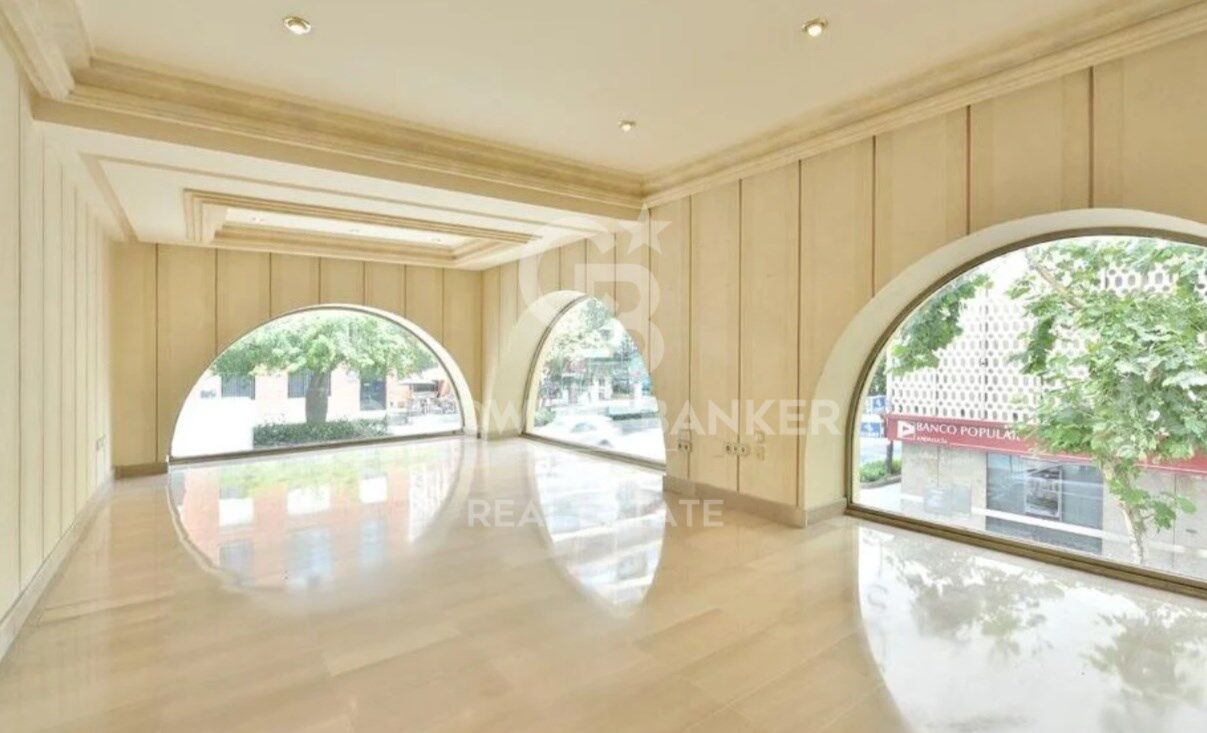 Propiedad comercial en Marbella, Málaga, España 386 m2 No. 157302