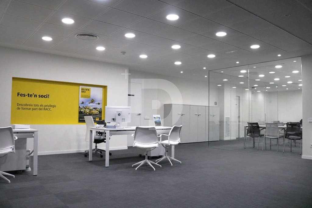 Office à L'Eixample, Barcelona, Espagne 697 m2 No. 151881