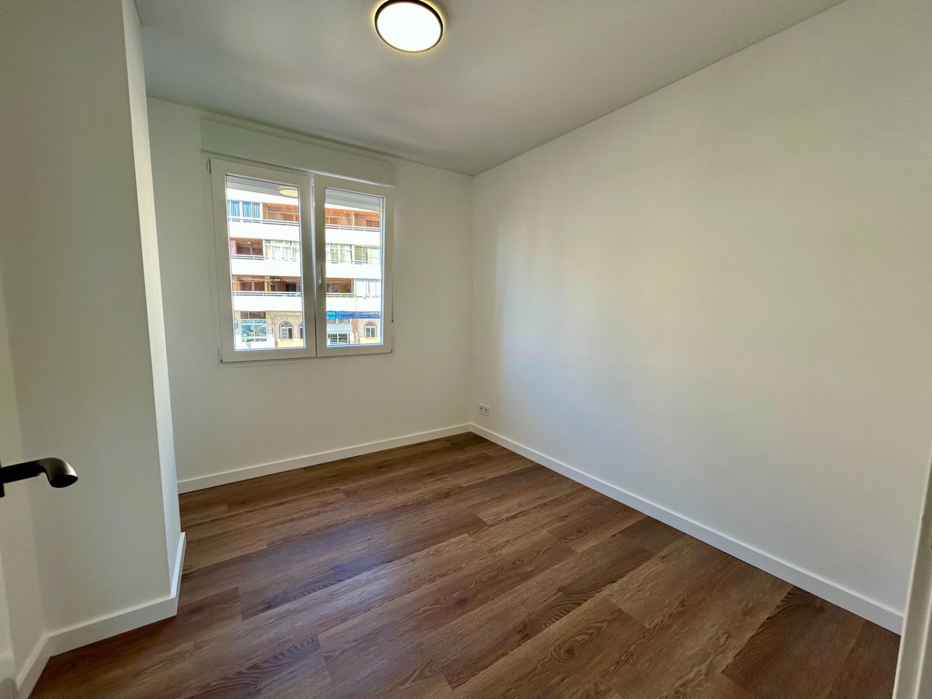 Appartamento a Torrevieja, Alicante, Spagna 2 camere da letto, 77 mq. N° 133103