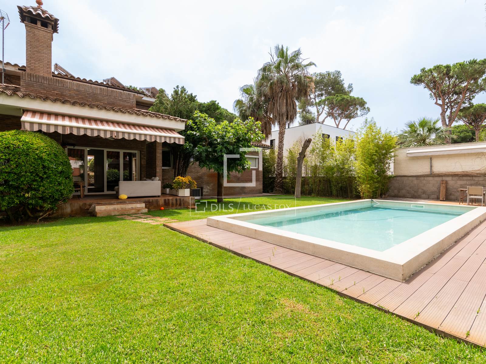 Villa Castelldefels, Barcelona, Spānijā 7 istabas, 351 m2 Nr. 192875