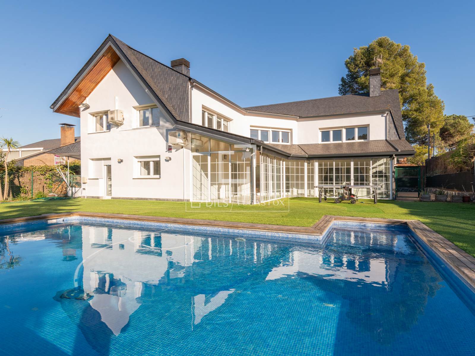 Villa Sant Cugat Del Valles, Barcelona, Spānijā 4 istabas, 435 m2 Nr. 192876