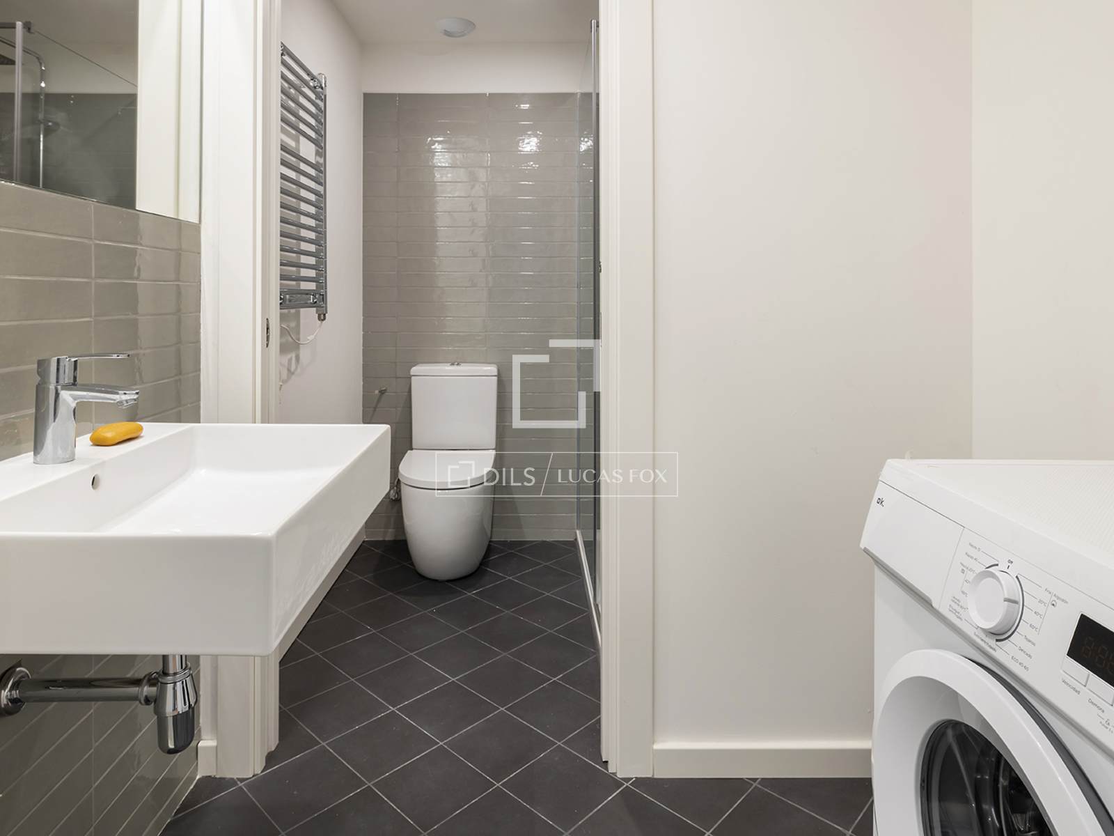 Dzīvoklis Barcelona, Spānijā 2 istabas, 79 m2 Nr. 192874