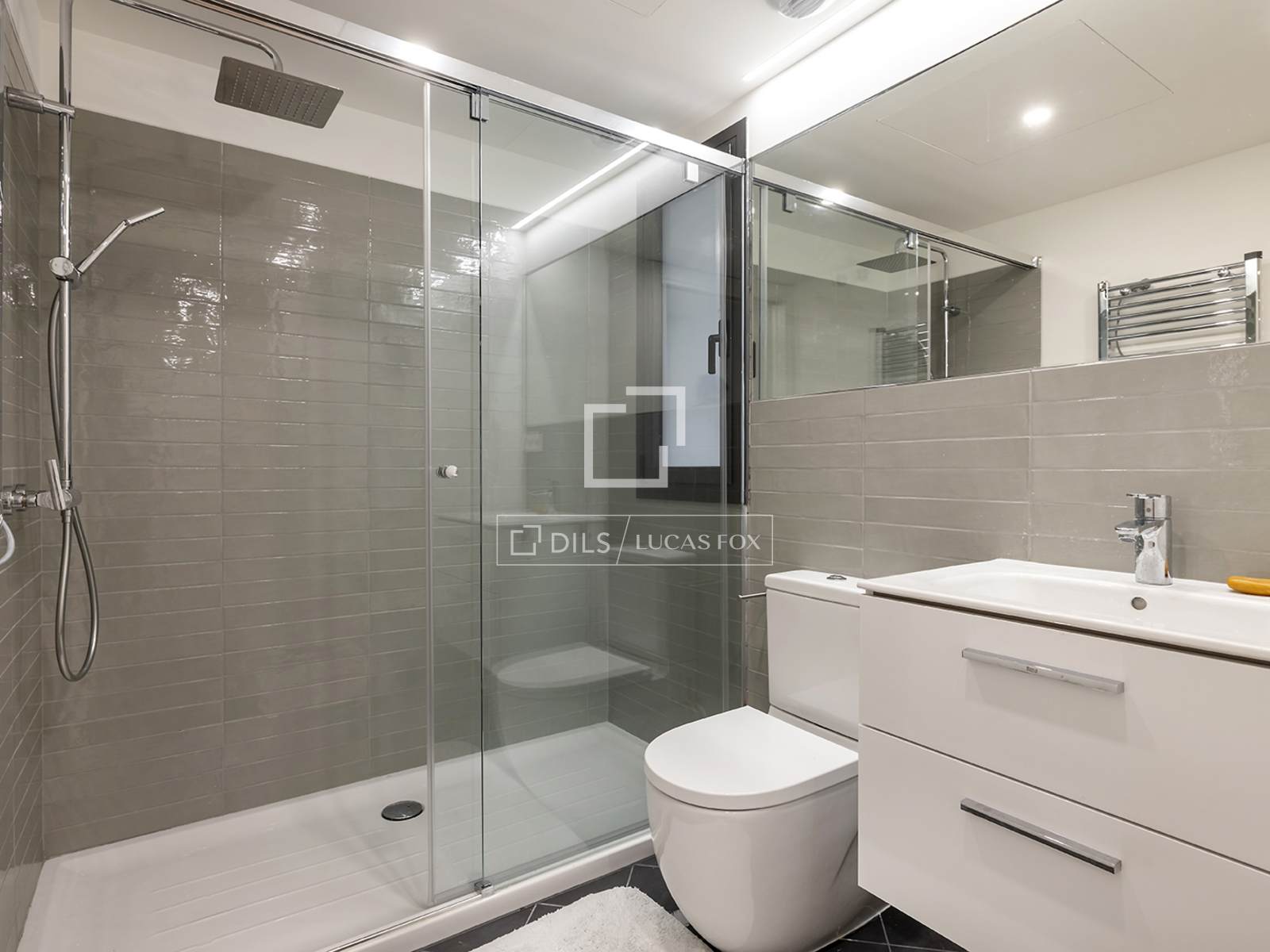 Dzīvoklis Barcelona, Spānijā 2 istabas, 79 m2 Nr. 192874