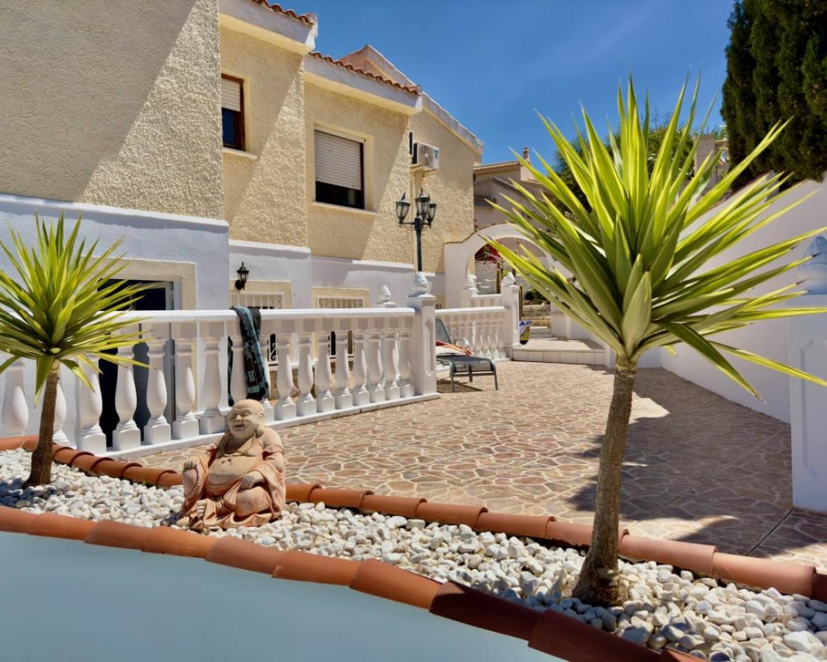 Villa a Ciudad Quesada, Alicante, Spagna 5 camere da letto, 265 mq. N° 80931
