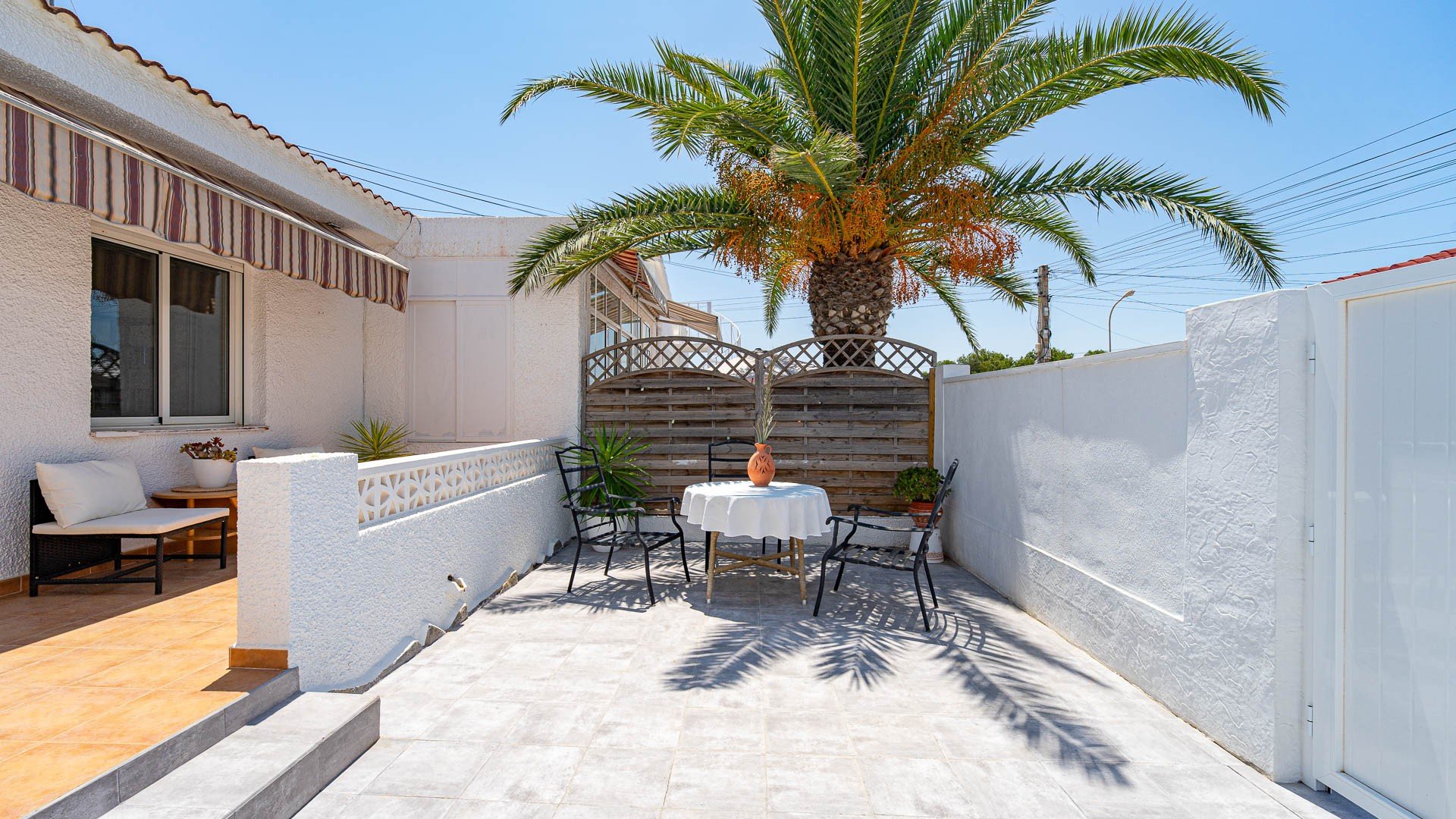 Apartment in Alicante, Spain 2 bedrooms, 59 sq.m. No. 190142