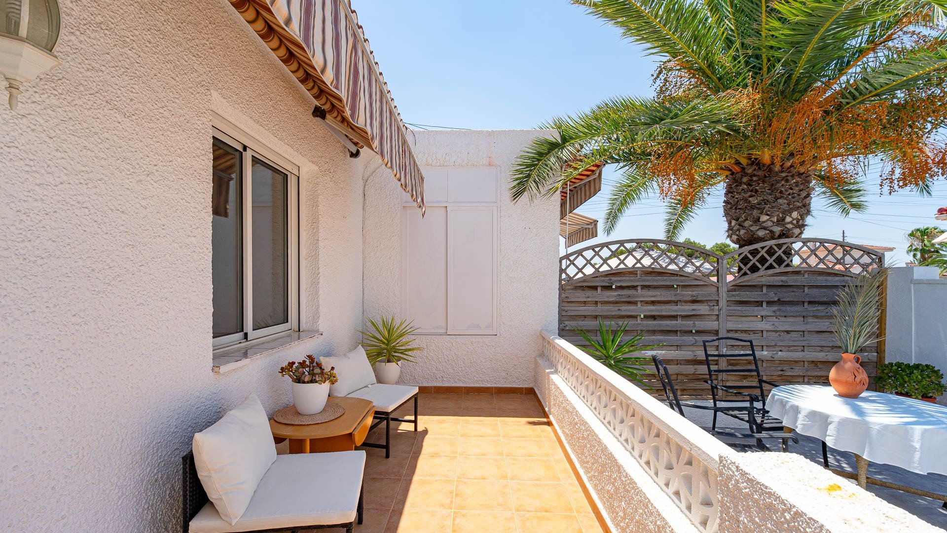 Apartment in Alicante, Spain 2 bedrooms, 59 sq.m. No. 190142