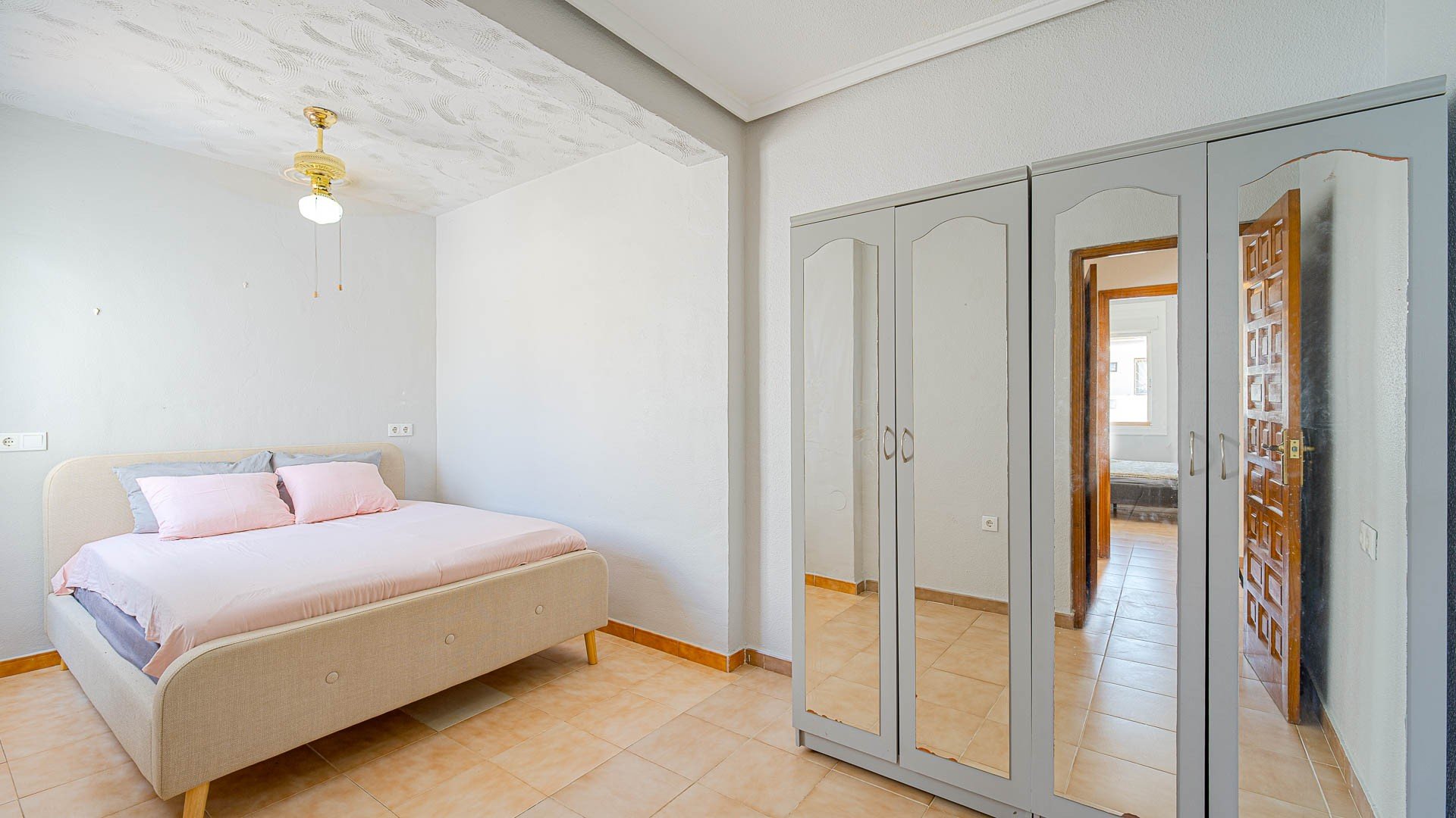 Apartment in Alicante, Spain 2 bedrooms, 59 sq.m. No. 190142