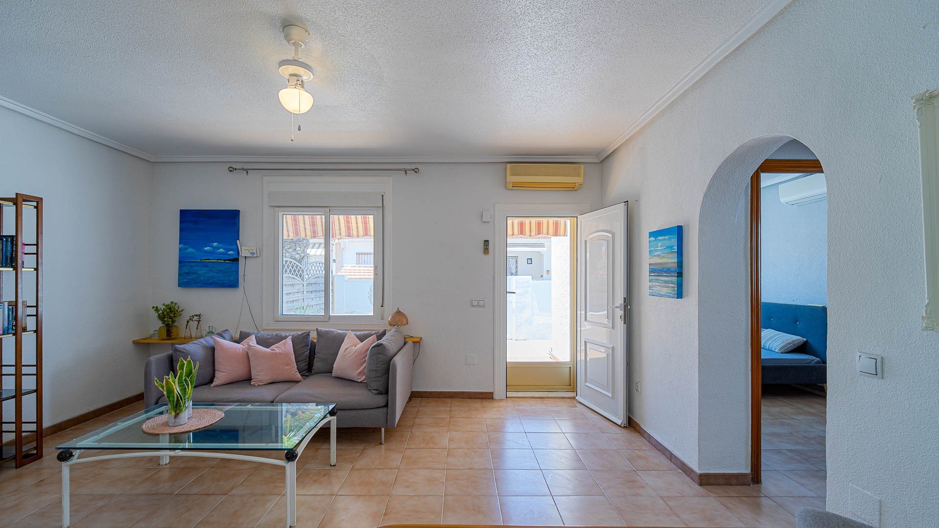 Apartment in Alicante, Spain 2 bedrooms, 59 sq.m. No. 190142
