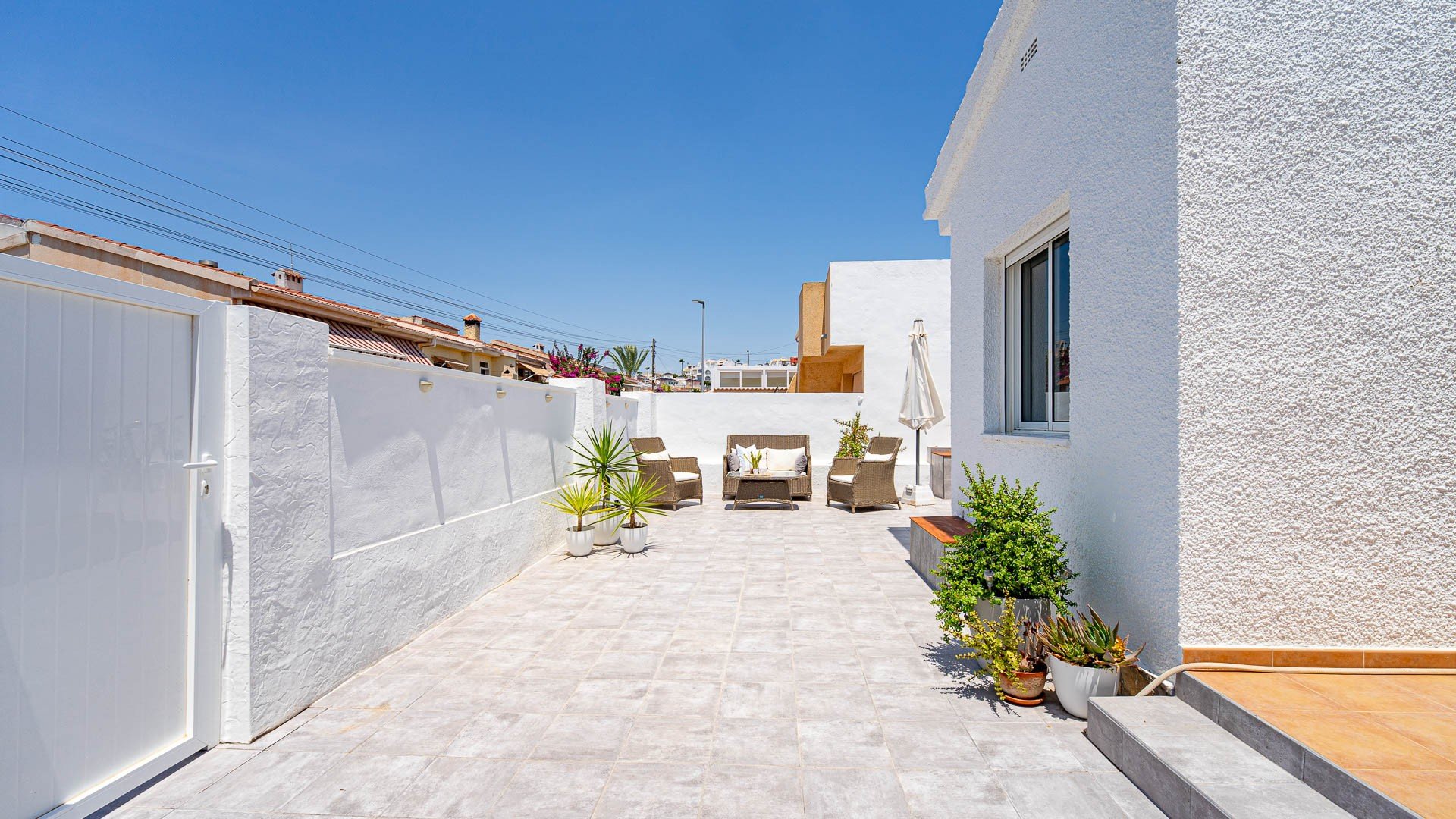 Apartment in Alicante, Spain 2 bedrooms, 59 sq.m. No. 190142