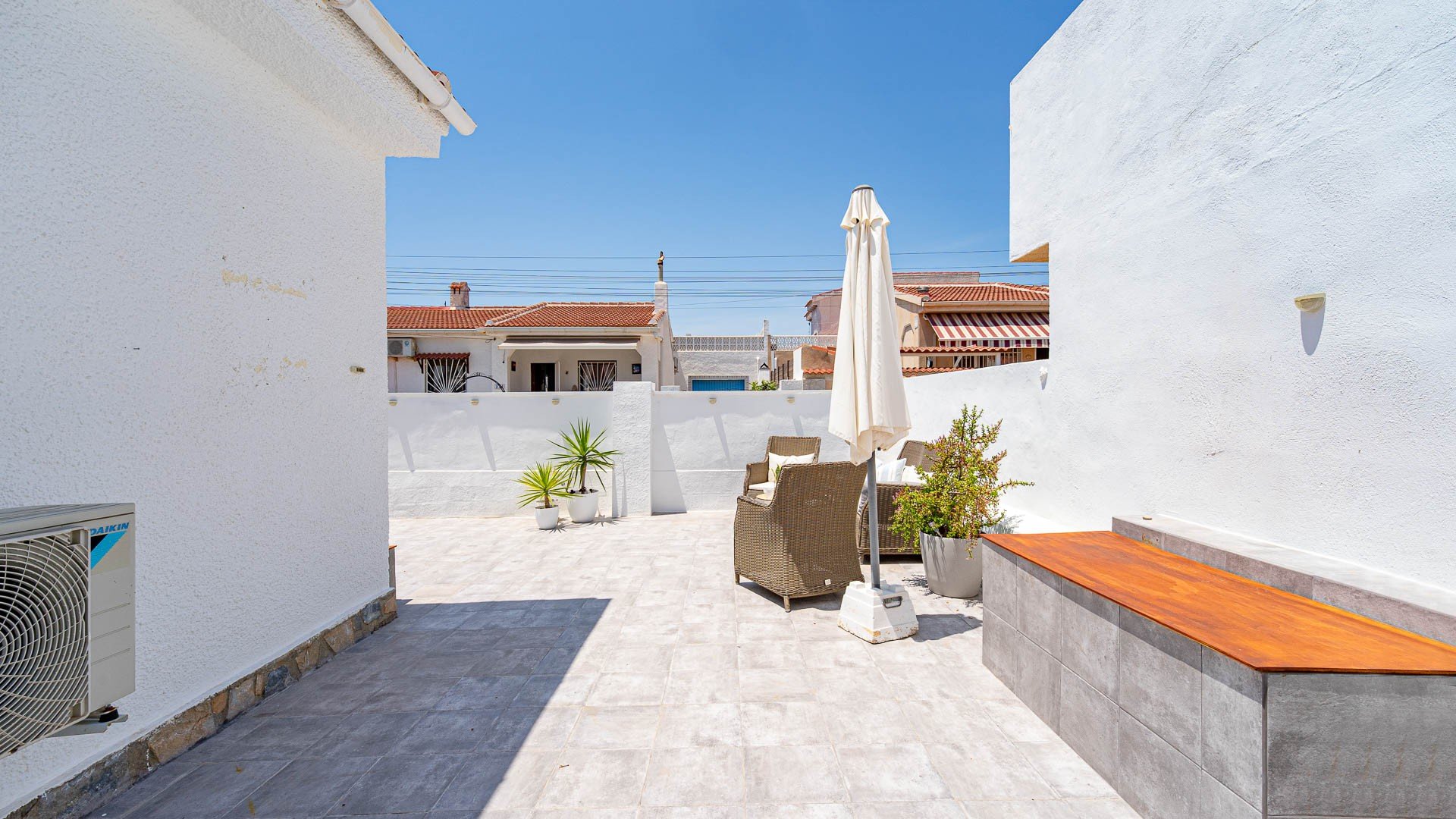 Apartment in Alicante, Spain 2 bedrooms, 59 sq.m. No. 190142