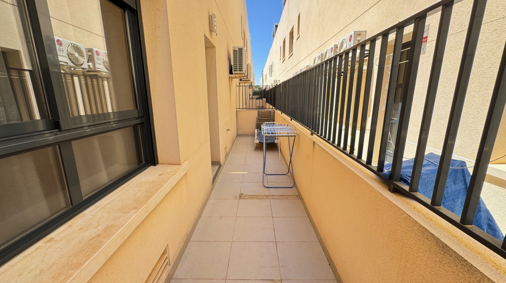 Apartamento en Torre de la Horadada, Alicante, España 2 dormitorios, 61 m2 No. 190141