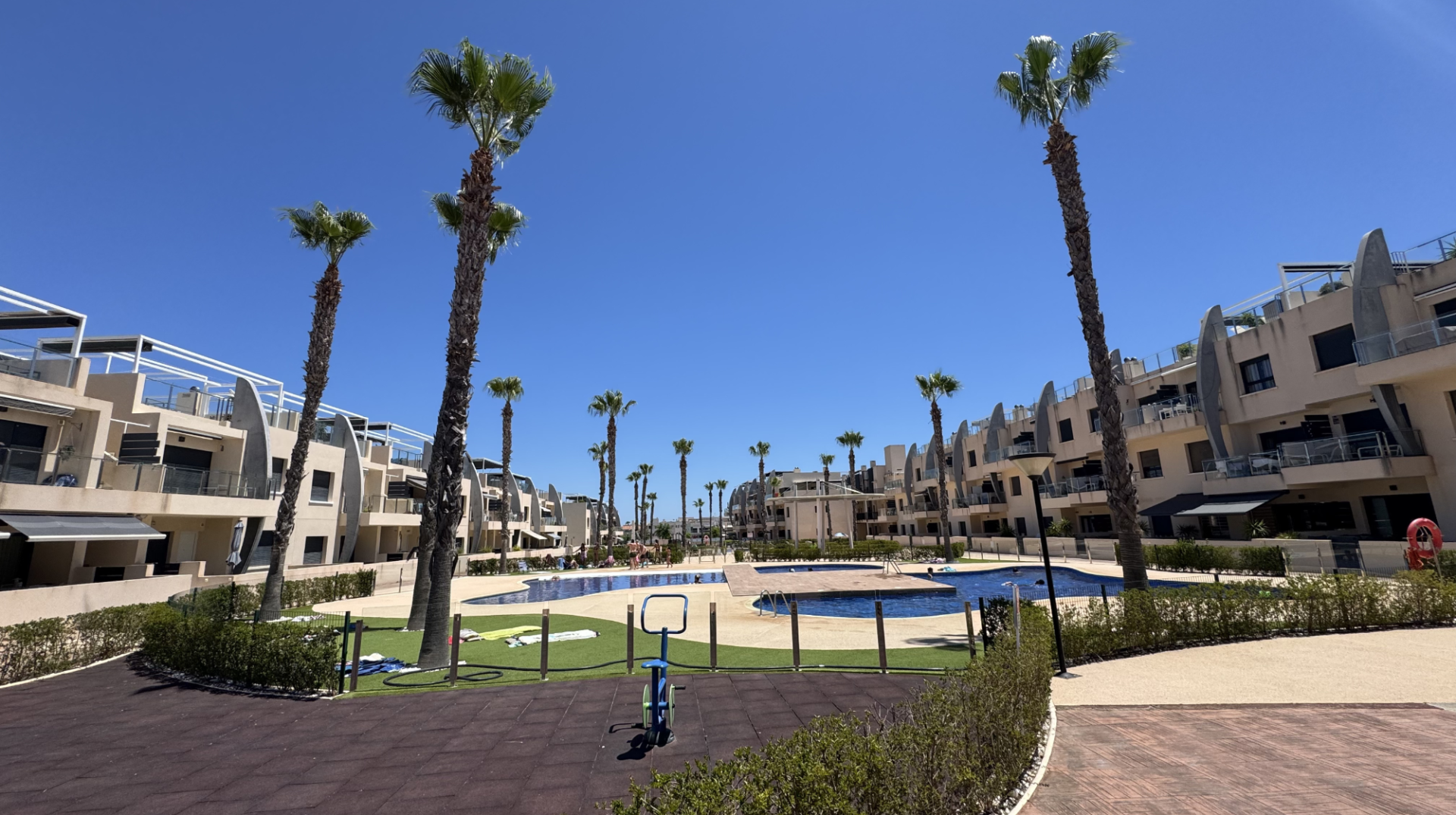 Apartamento en Torre de la Horadada, Alicante, España 2 dormitorios, 61 m2 No. 190141