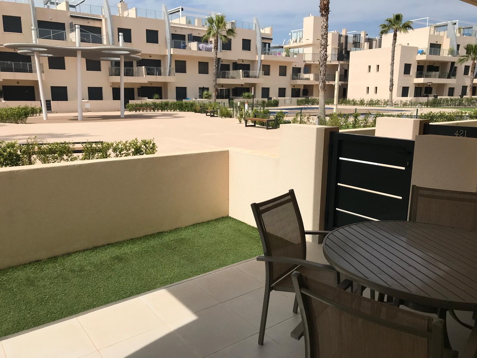 Apartamento en Torre de la Horadada, Alicante, España 2 dormitorios, 61 m2 No. 190141