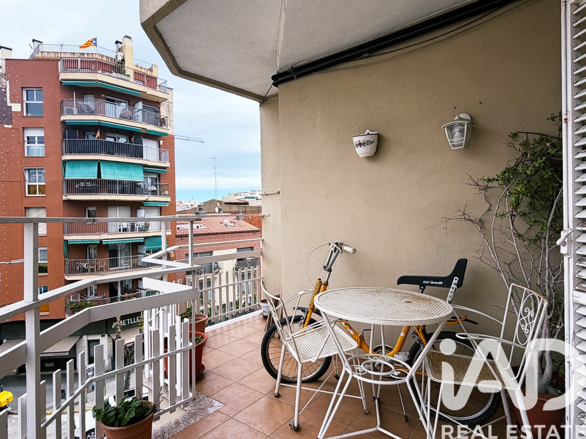 Apartment in Calella, Barcelona, Spain 4 bedrooms, 127 sq.m. No. 172660