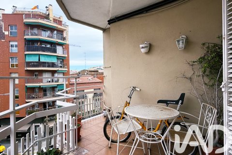 Appartamento a Calella, Barcelona, Spagna 4 camere da letto, 127 mq. N° 172660