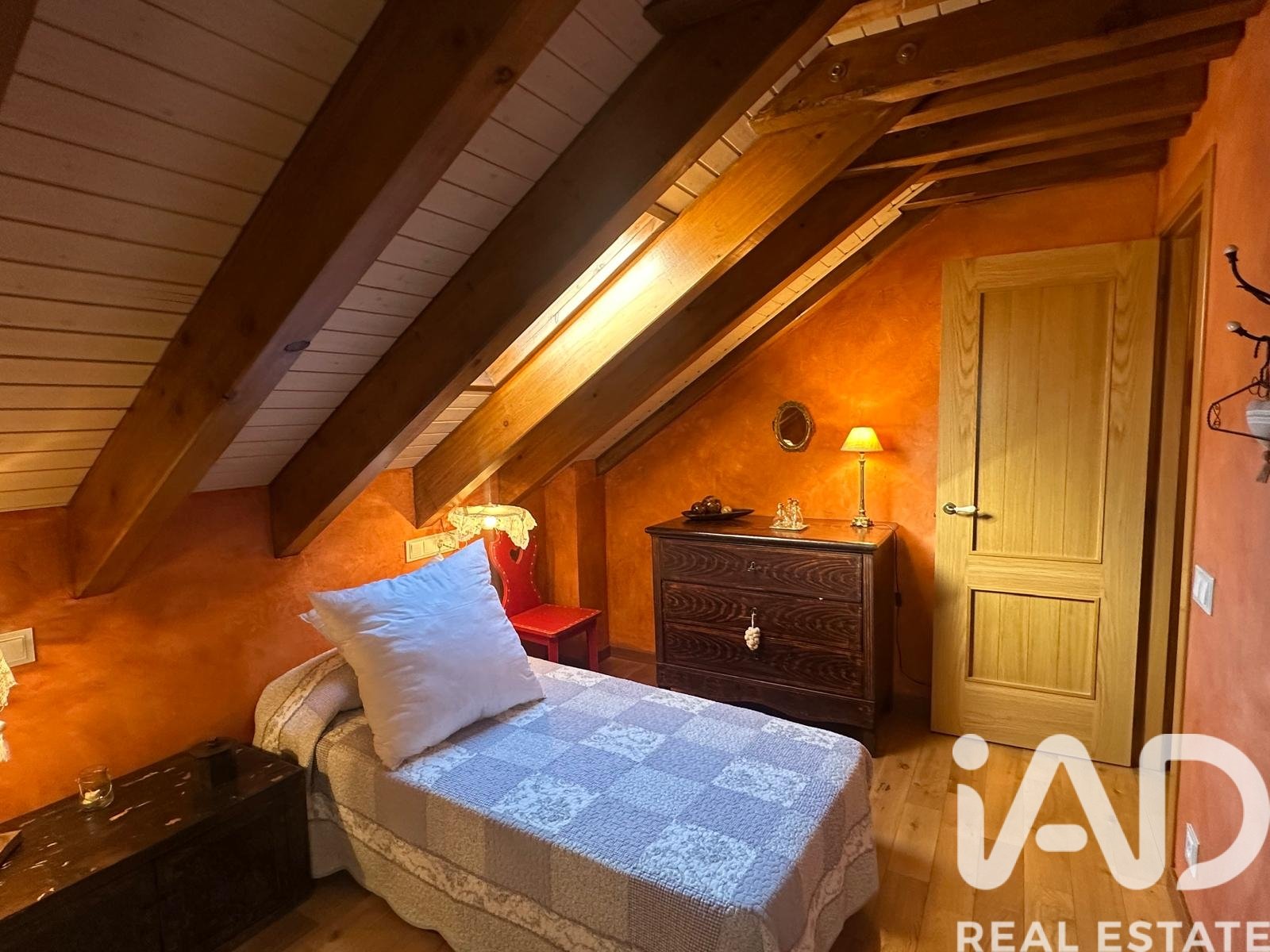 Hus i La Vall de Boi, Lleida, Spanien 4 sovrum, 356 kvm. Nr. 172663