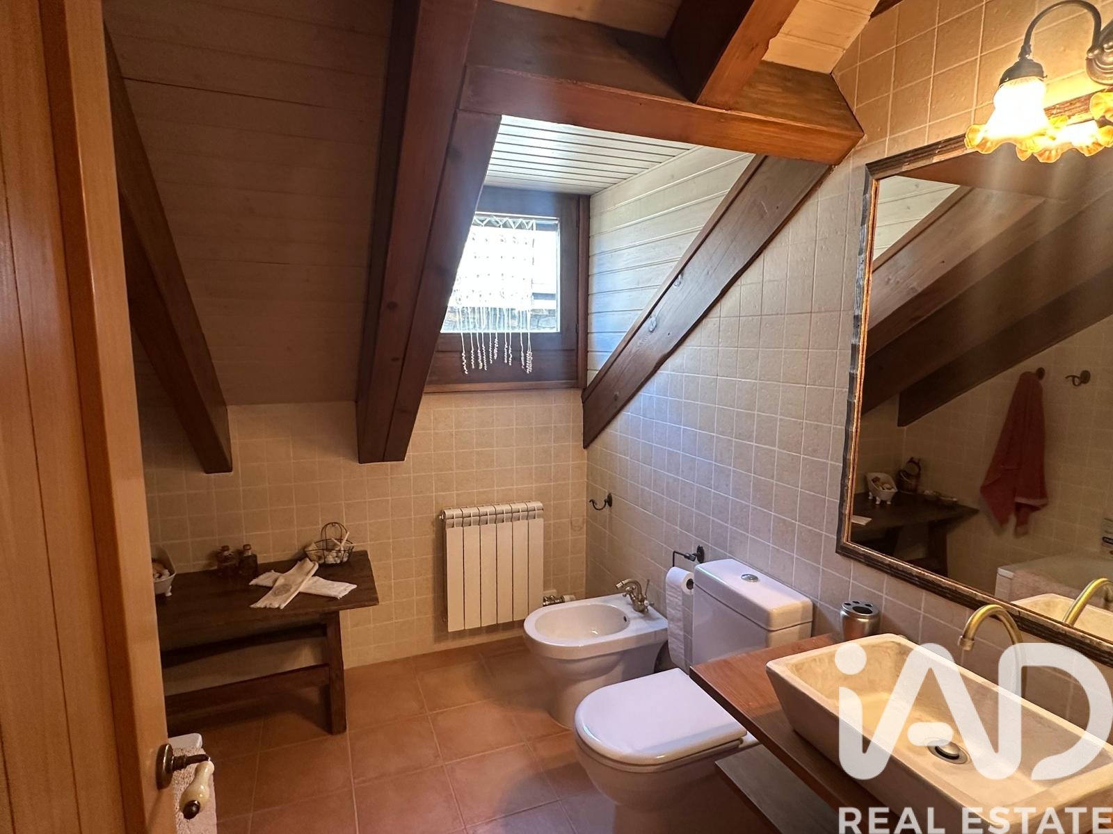 Hus i La Vall de Boi, Lleida, Spanien 4 sovrum, 356 kvm. Nr. 172663