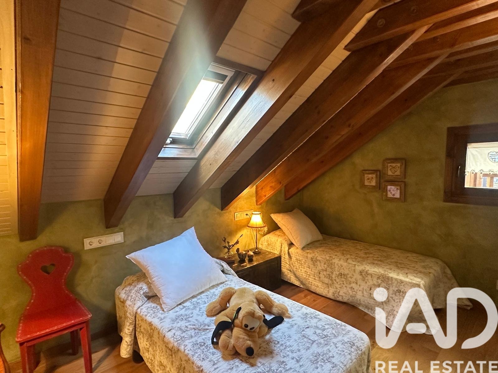 Hus i La Vall de Boi, Lleida, Spanien 4 sovrum, 356 kvm. Nr. 172663