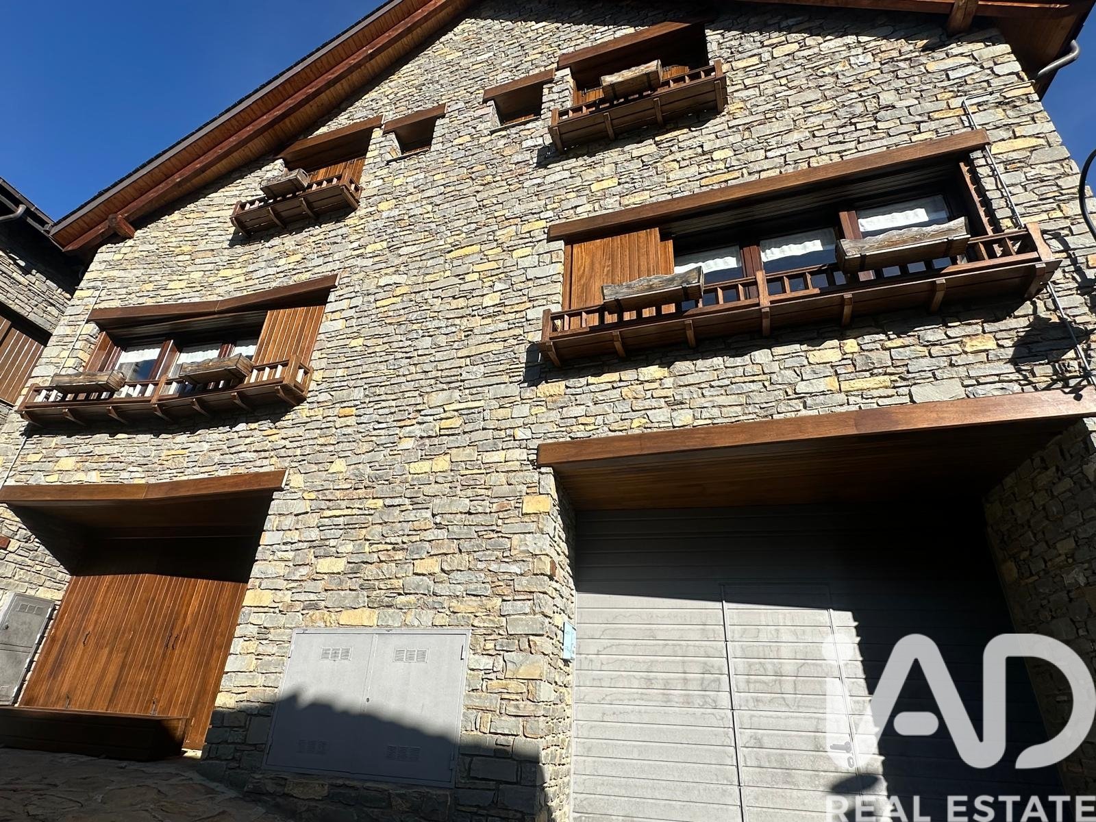 Hus i La Vall de Boi, Lleida, Spanien 4 sovrum, 356 kvm. Nr. 172663